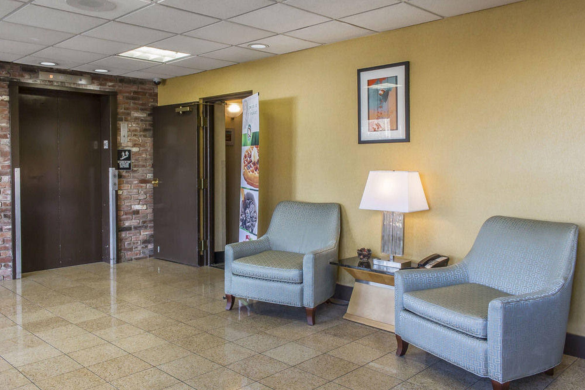 Quality Inn Cromwell - Middletown Exteriör bild