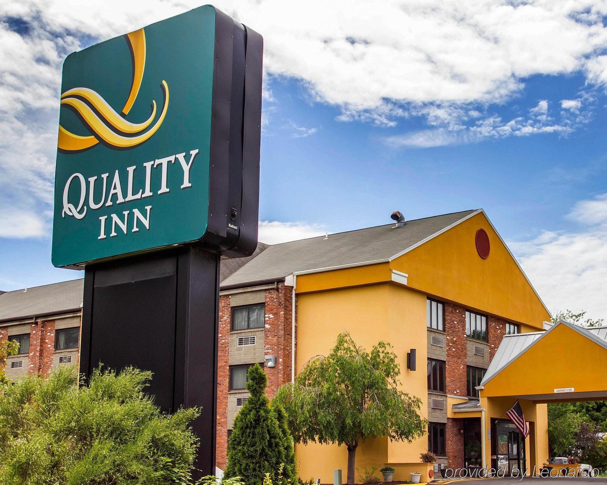 Quality Inn Cromwell - Middletown Exteriör bild